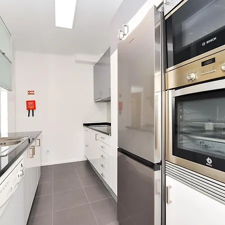 Yard - Checkinhome Lejlighed *