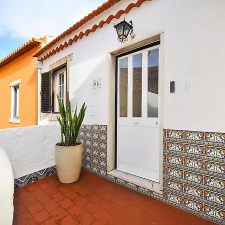 Yard - Checkinhome Lejlighed *