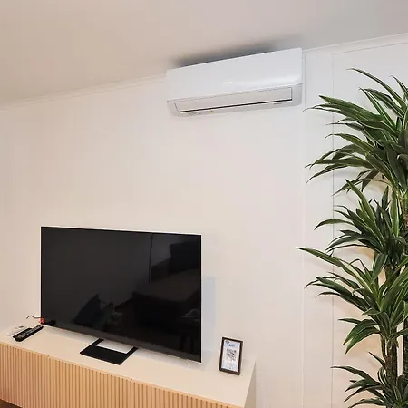 Yard - Checkinhome Lejlighed